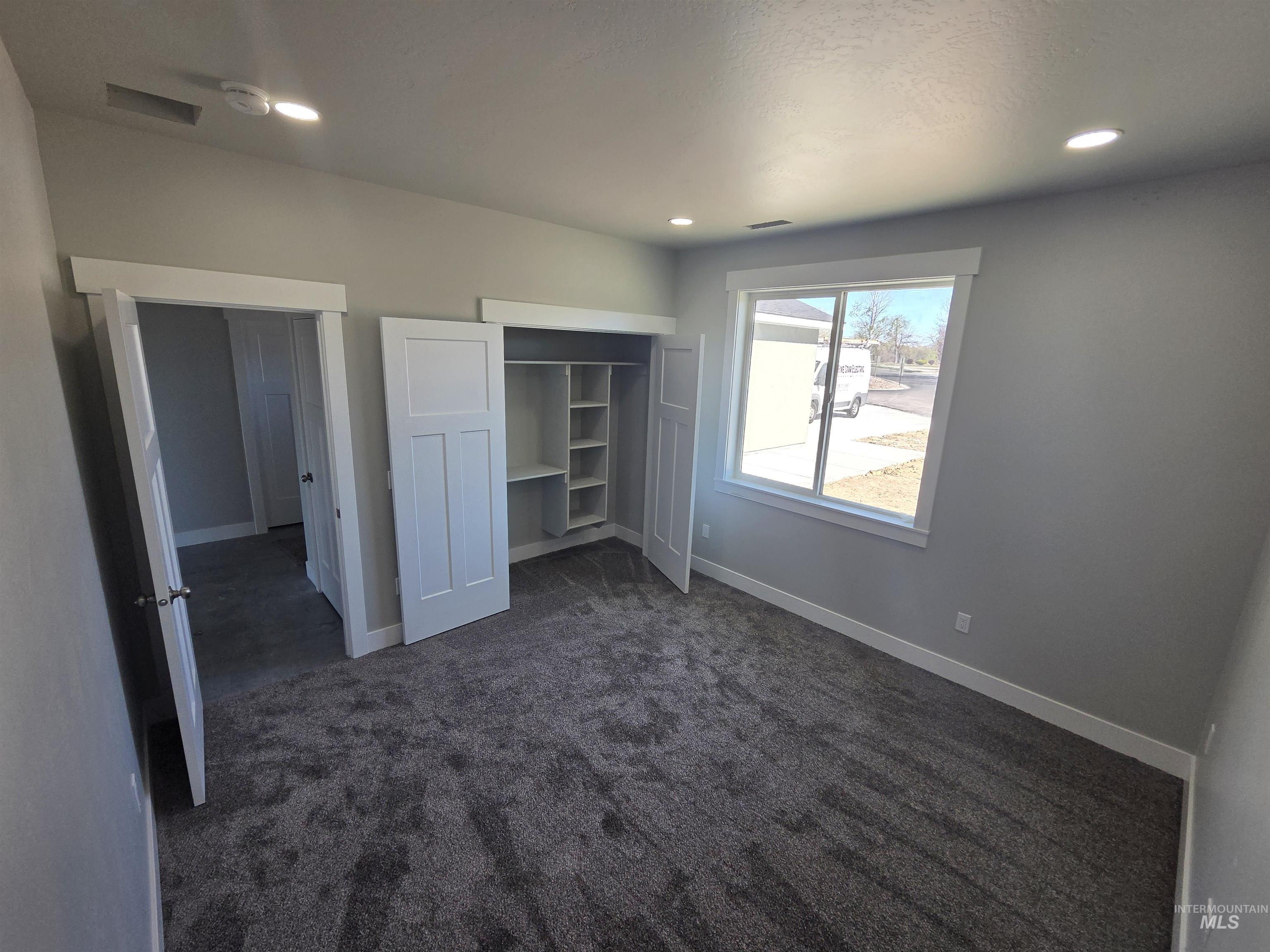 40 Lakeside Loop, Burley, Idaho 83318, 3 Bedrooms, 2 Bathrooms, Residential For Sale, Price $442,999, 98979790