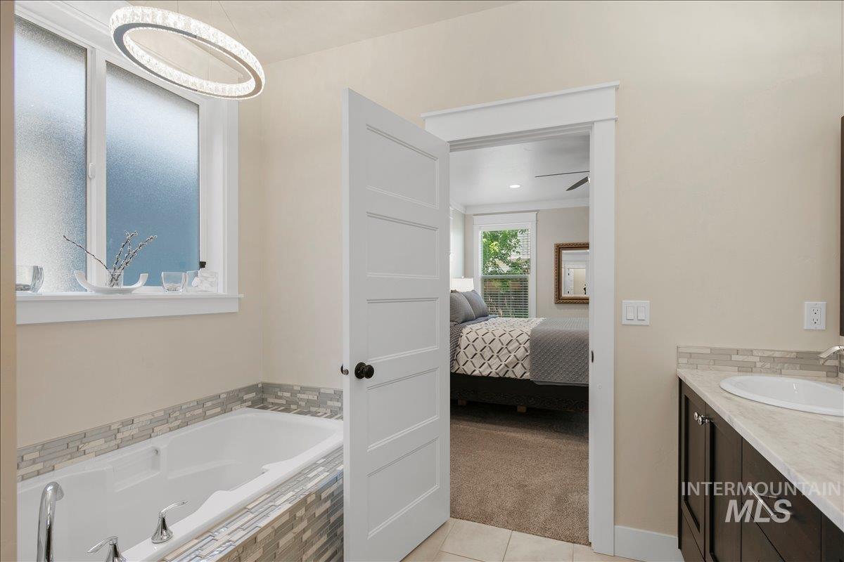 6119 N Farleigh Ave, Meridian, Idaho 83646, 5 Bedrooms, 3 Bathrooms, Residential For Sale, Price $1,139,000, 98979792