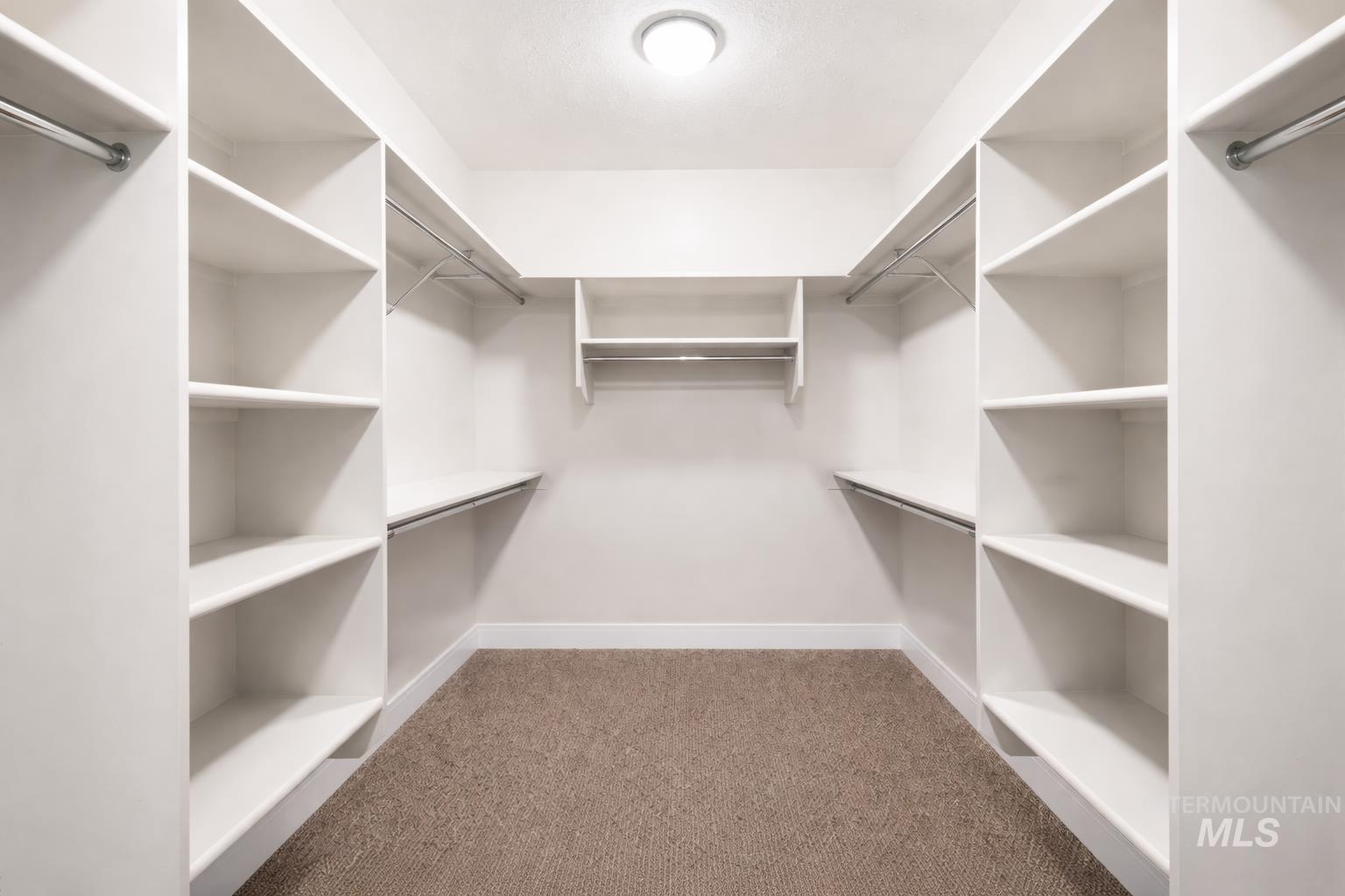 6119 N Farleigh Ave, Meridian, Idaho 83646, 5 Bedrooms, 3 Bathrooms, Residential For Sale, Price $1,139,000, 98979792