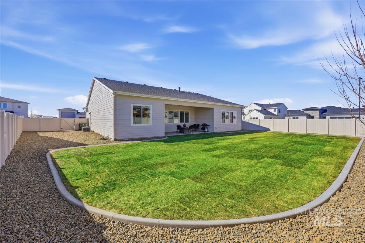 5512 N Ebony Way, Meridian, Idaho 83646, 4 Bedrooms, 3 Bathrooms, Residential For Sale, Price $679,000, 98979793