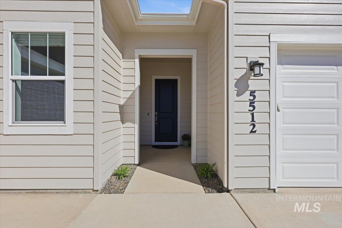 5512 N Ebony Way, Meridian, Idaho 83646, 4 Bedrooms, 3 Bathrooms, Residential For Sale, Price $679,000, 98979793