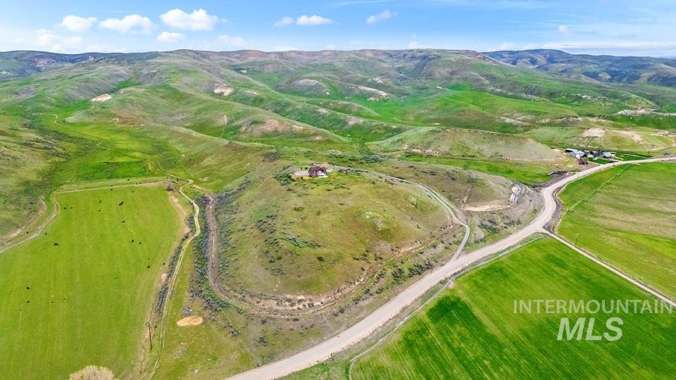 6550 Little Willow Road, Payette, Idaho 83661, 4 Bedrooms, 2 Bathrooms, Residential For Sale, Price $875,000,MLS 98979794