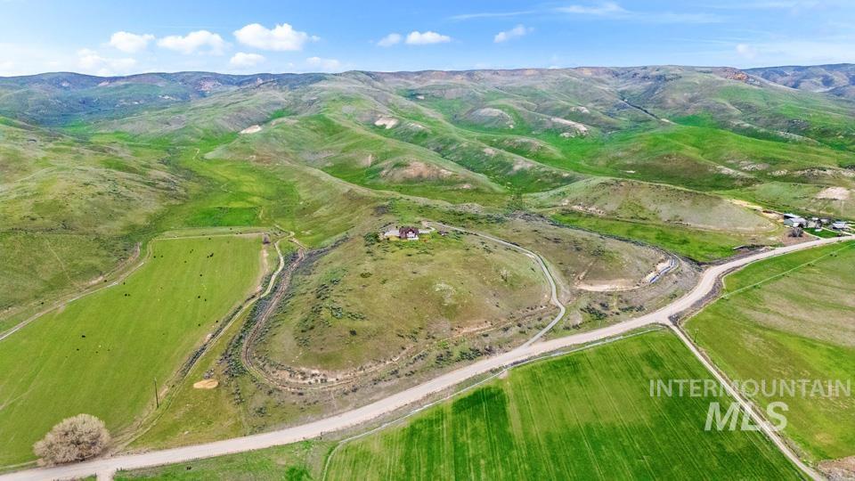 6550 Little Willow Road, Payette, Idaho 83661, 4 Bedrooms, 2 Bathrooms, Residential For Sale, Price $875,000,MLS 98979794