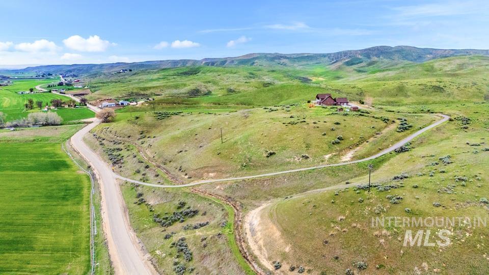 6550 Little Willow Road, Payette, Idaho 83661, 4 Bedrooms, 2 Bathrooms, Residential For Sale, Price $875,000,MLS 98979794