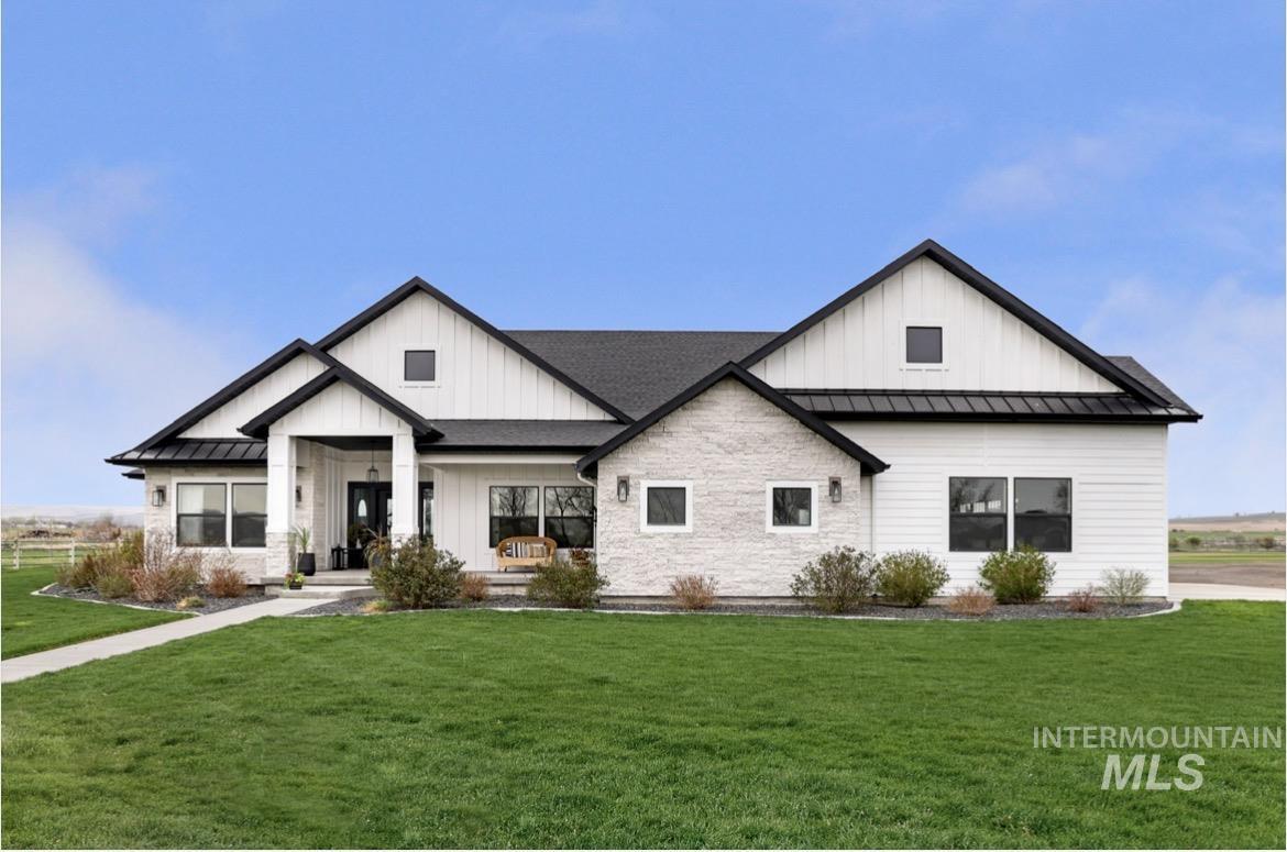 3280 Peytons Pl, Twin Falls, Idaho 83301, 3 Bedrooms, 3 Bathrooms, Residential For Sale, Price $927,500,MLS 98979795