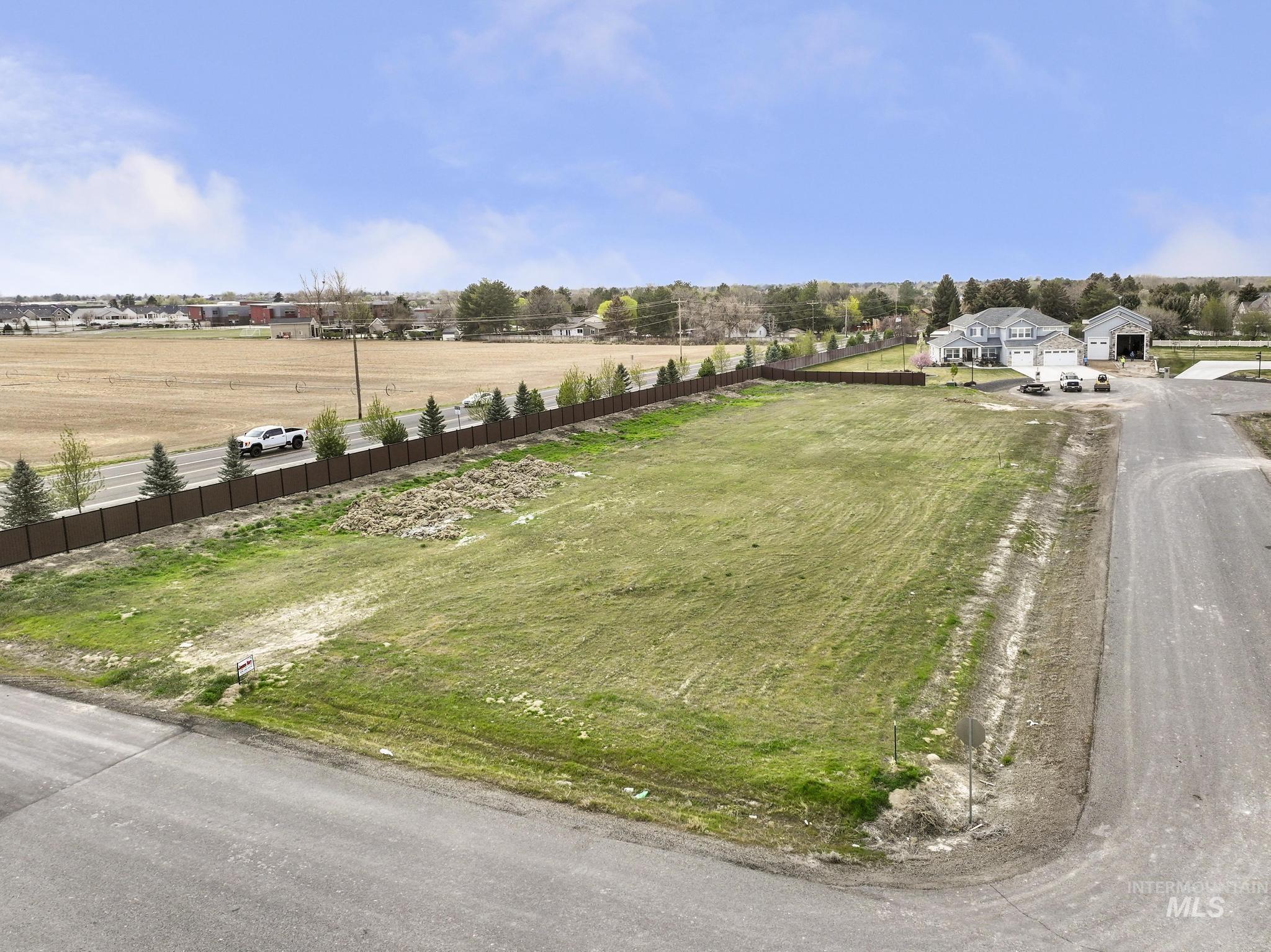3280 Peytons Pl, Twin Falls, Idaho 83301, 3 Bedrooms, 3 Bathrooms, Residential For Sale, Price $927,500,MLS 98979795