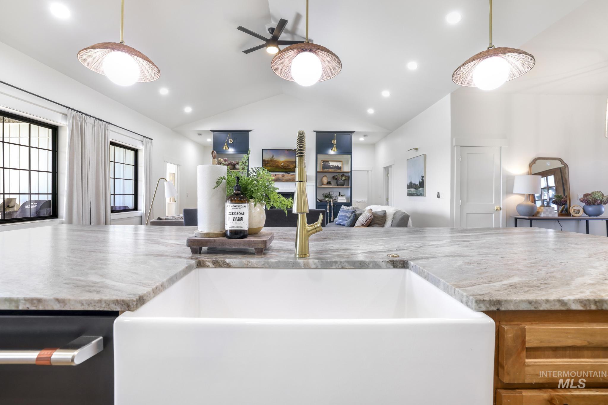 2235 E 3100 S, Wendell, Idaho 83355, 5 Bedrooms, 3.5 Bathrooms, Residential For Sale, Price $1,200,000, 98979796