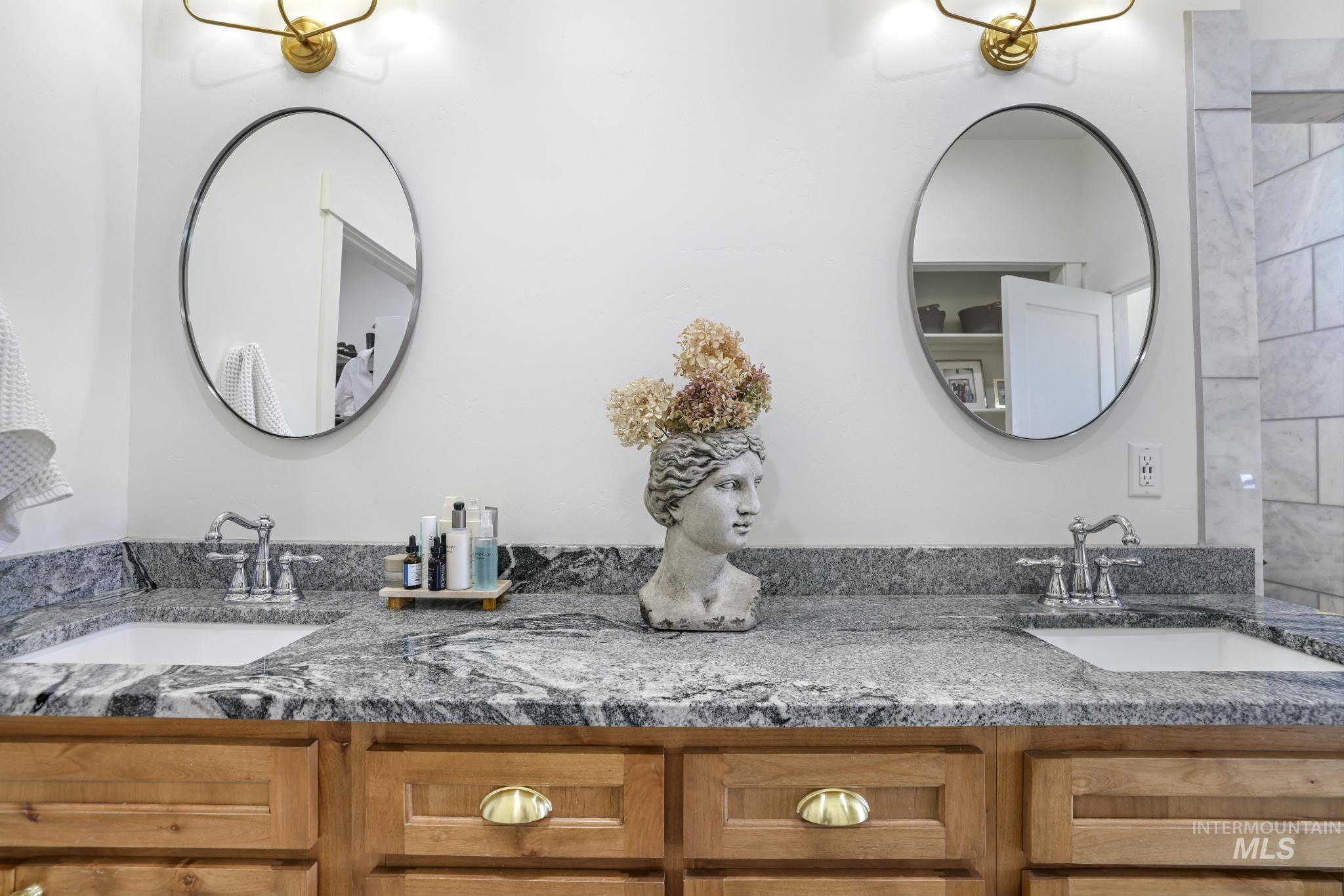 2235 E 3100 S, Wendell, Idaho 83355, 5 Bedrooms, 3.5 Bathrooms, Residential For Sale, Price $1,200,000, 98979796