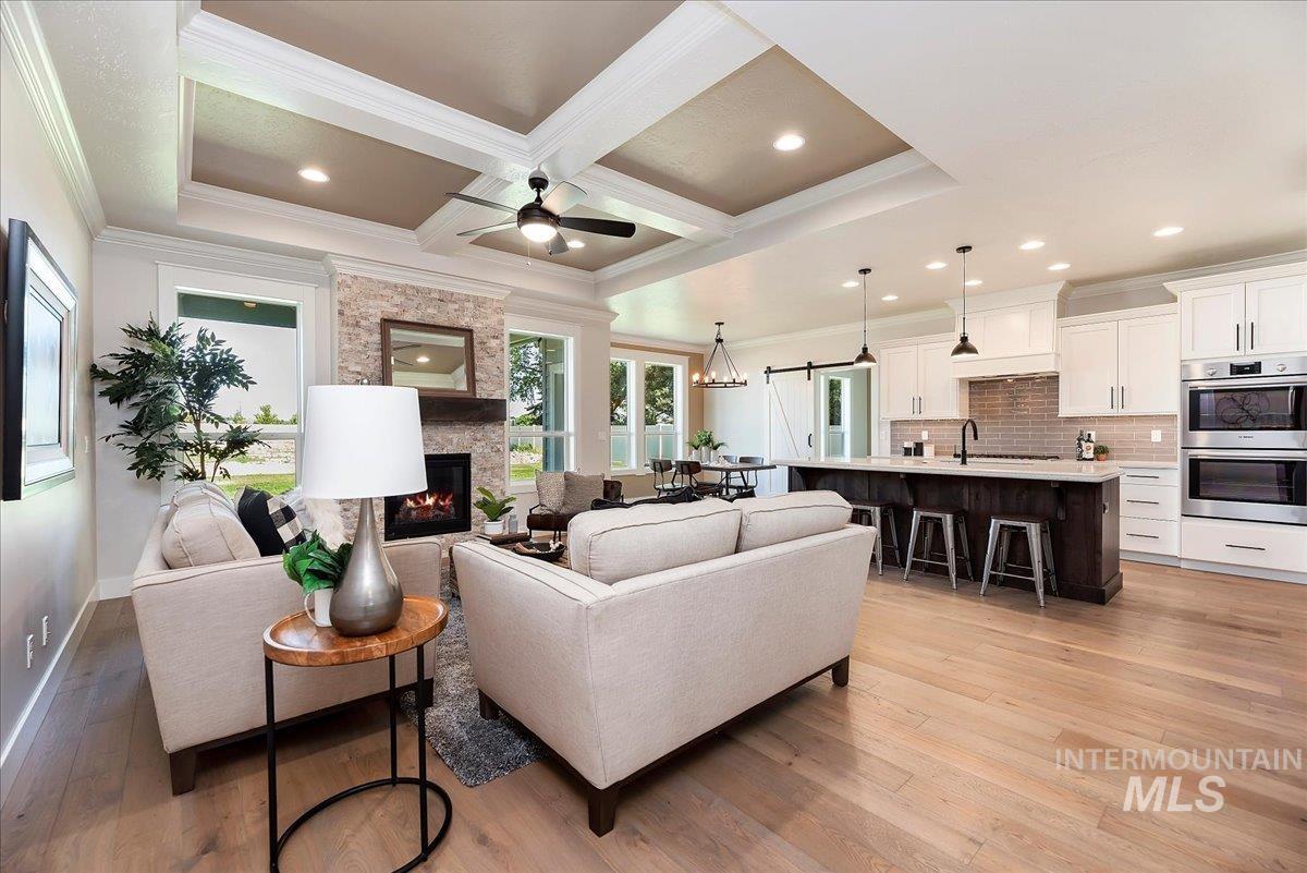 6638 N Spindrift Way, Meridian, Idaho 83646, 4 Bedrooms, 2 Bathrooms, Residential For Sale, Price $684,900,MLS 98979798