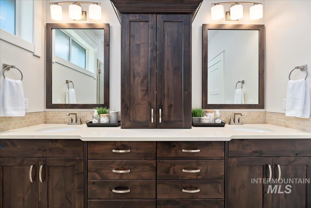 6638 N Spindrift Way, Meridian, Idaho 83646, 4 Bedrooms, 2 Bathrooms, Residential For Sale, Price $684,900,MLS 98979798