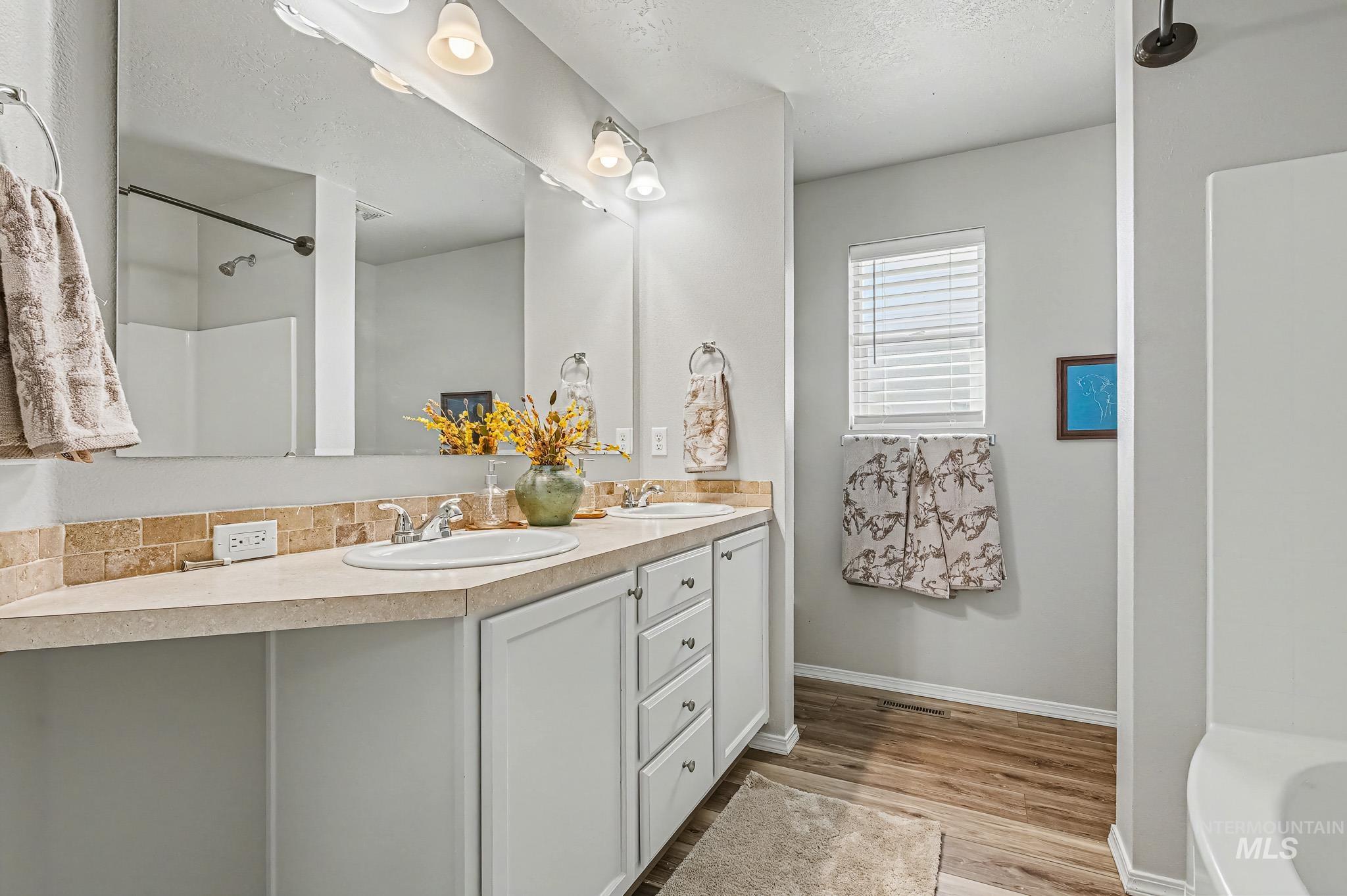 1603 W Tamarack Dr, Nampa, Idaho 83651, 3 Bedrooms, 2 Bathrooms, Residential For Sale, Price $419,999, 98979801