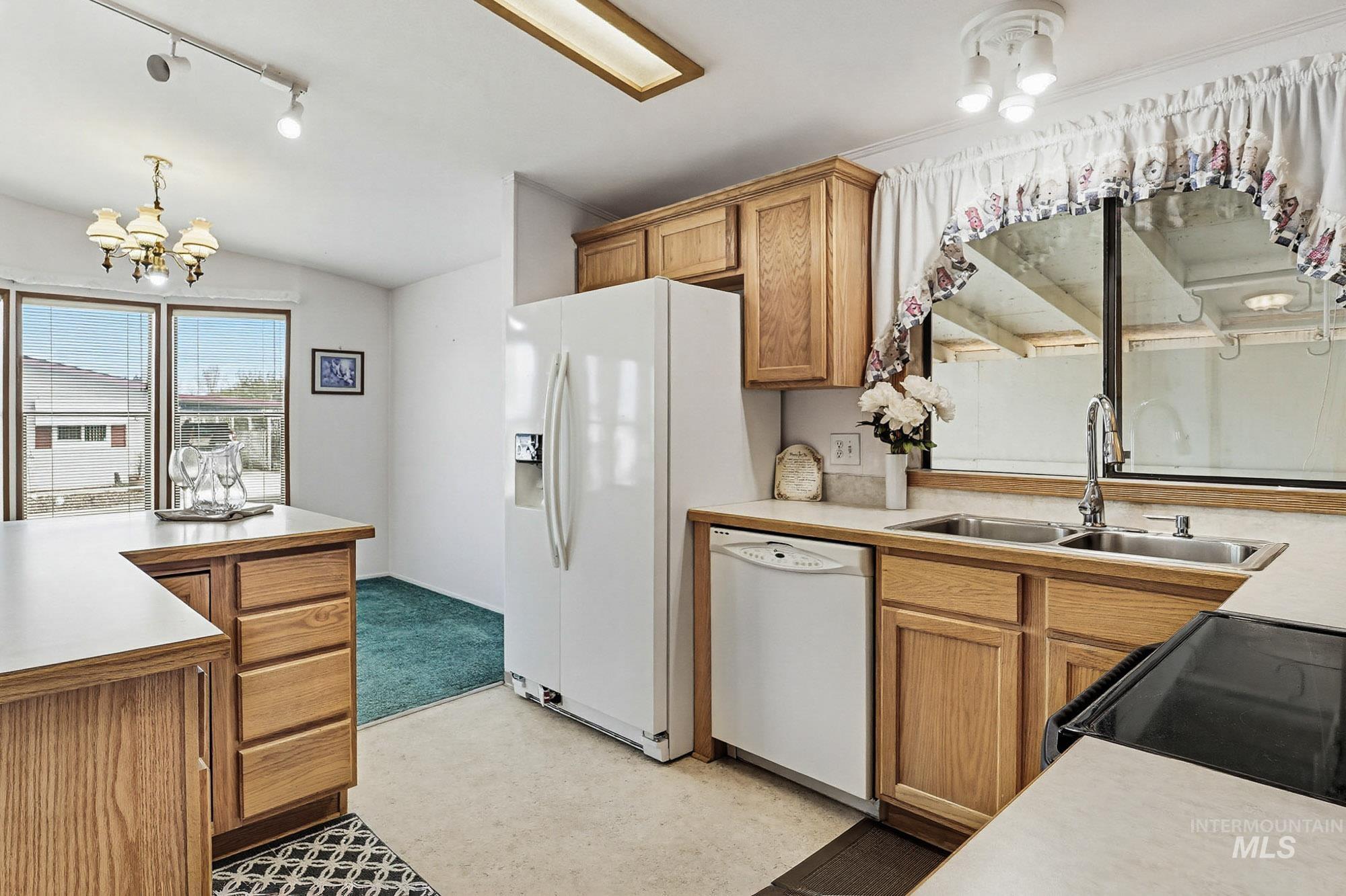 1907 W Flamingo Ave Unit 53, Nampa, Idaho 83651-1681, 2 Bedrooms, 2 Bathrooms, Residential For Sale, Price $159,500, 98979802