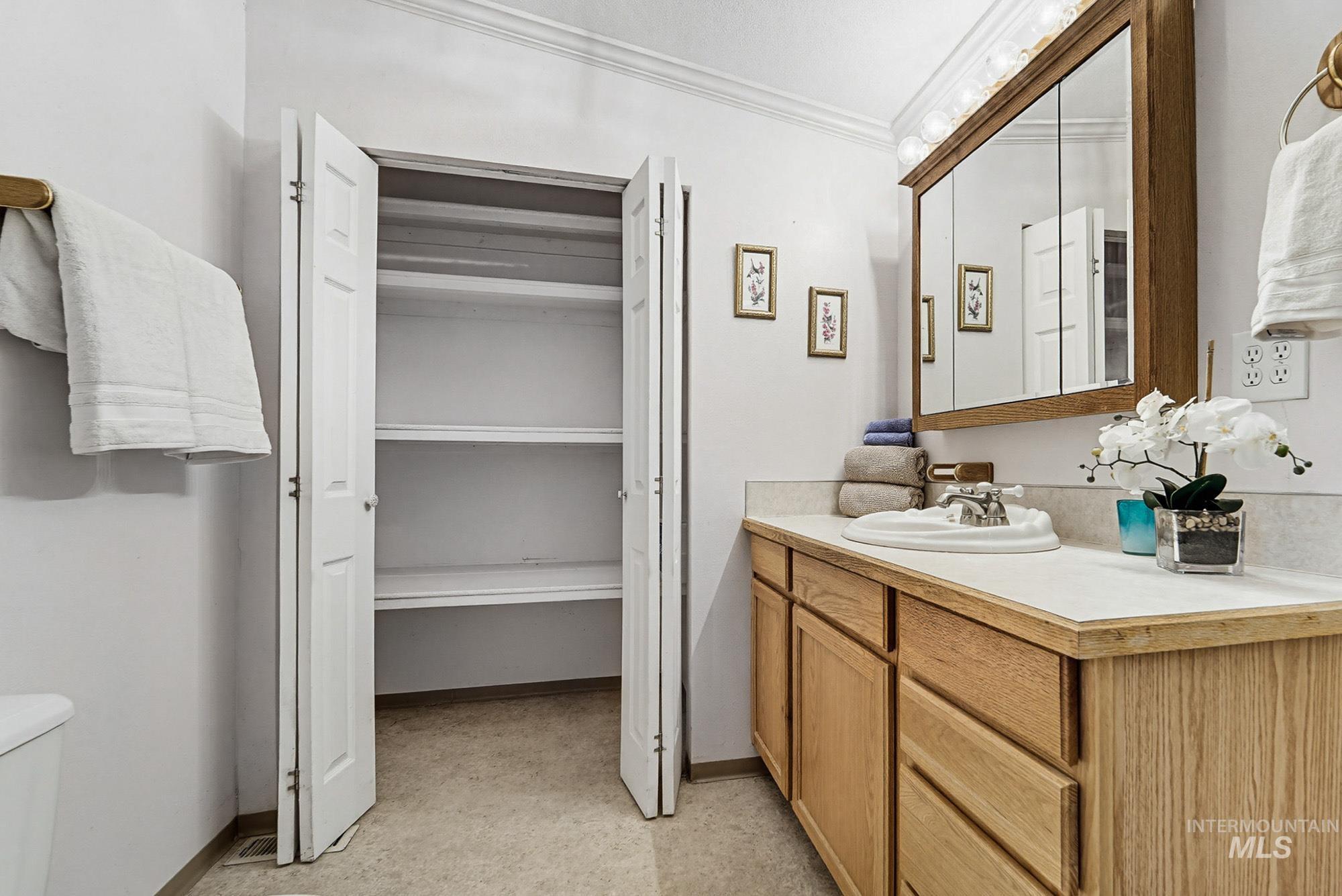 1907 W Flamingo Ave Unit 53, Nampa, Idaho 83651-1681, 2 Bedrooms, 2 Bathrooms, Residential For Sale, Price $159,500, 98979802