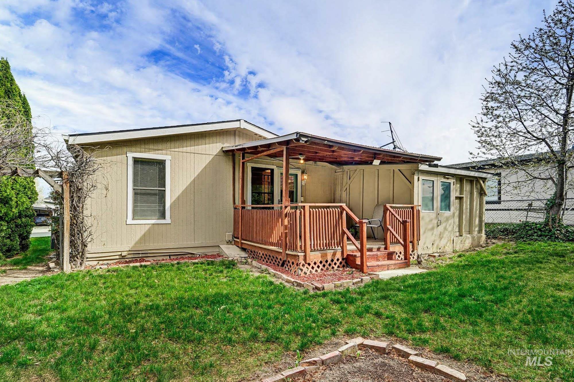 1907 W Flamingo Ave Unit 53, Nampa, Idaho 83651-1681, 2 Bedrooms, 2 Bathrooms, Residential For Sale, Price $159,500, 98979802