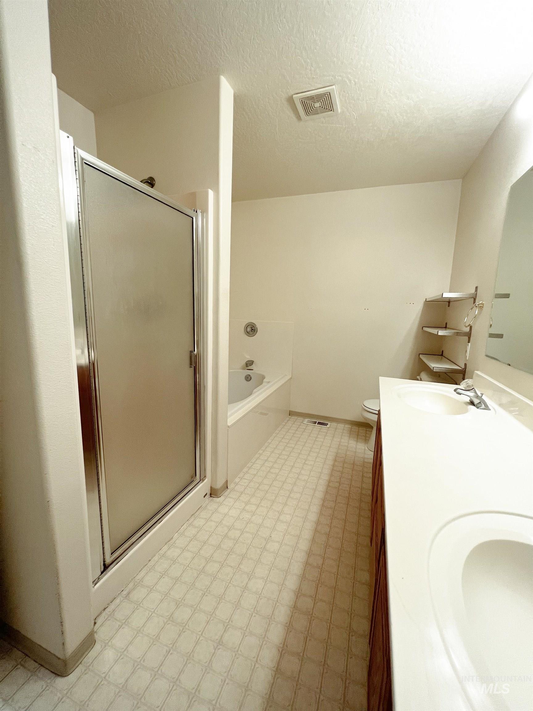 875 Hughes Drive, Payette, Idaho 83661, 5 Bedrooms, 3 Bathrooms, Residential For Sale, Price $484,000, 98979806