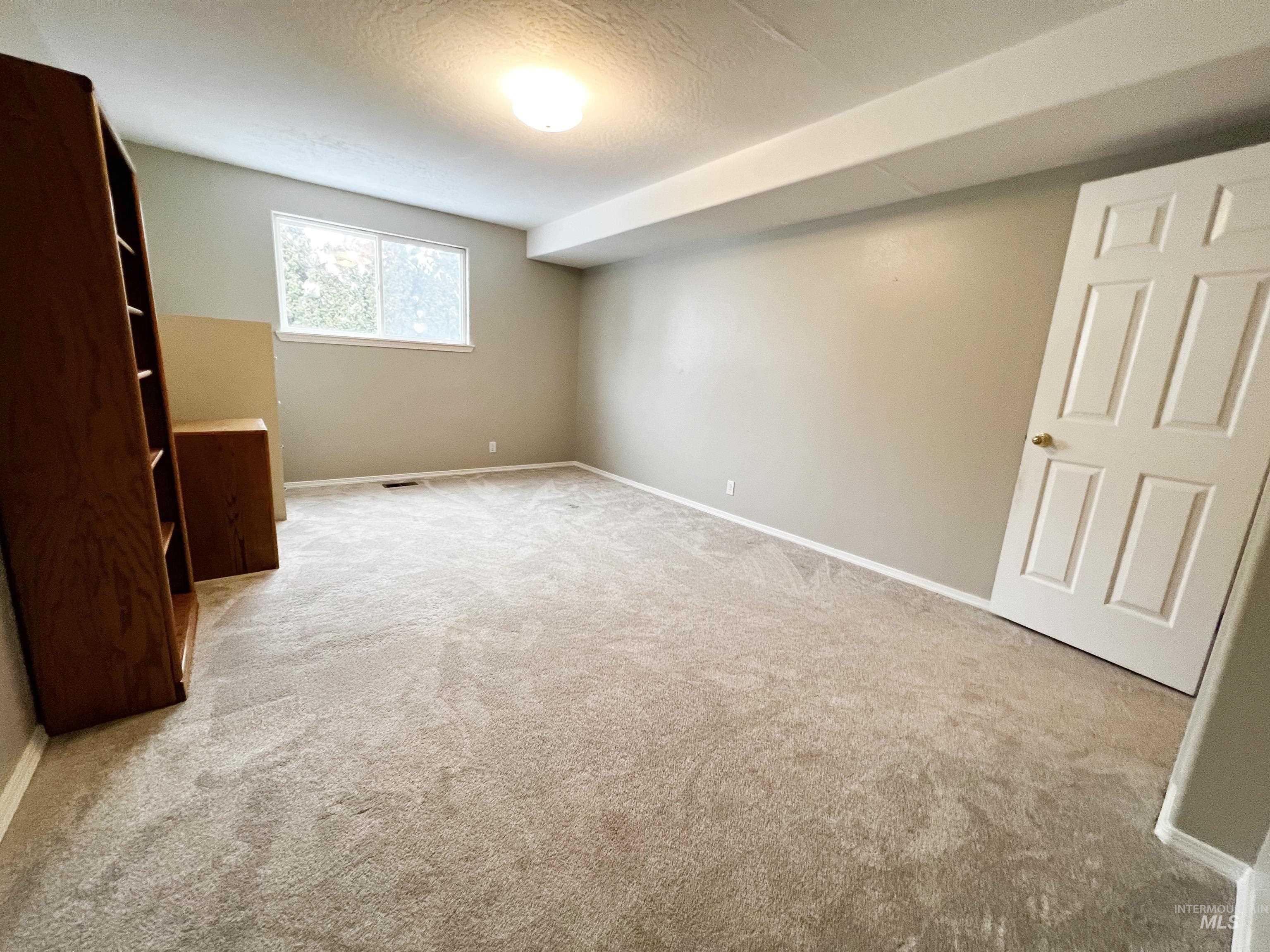 875 Hughes Drive, Payette, Idaho 83661, 5 Bedrooms, 3 Bathrooms, Residential For Sale, Price $484,000, 98979806