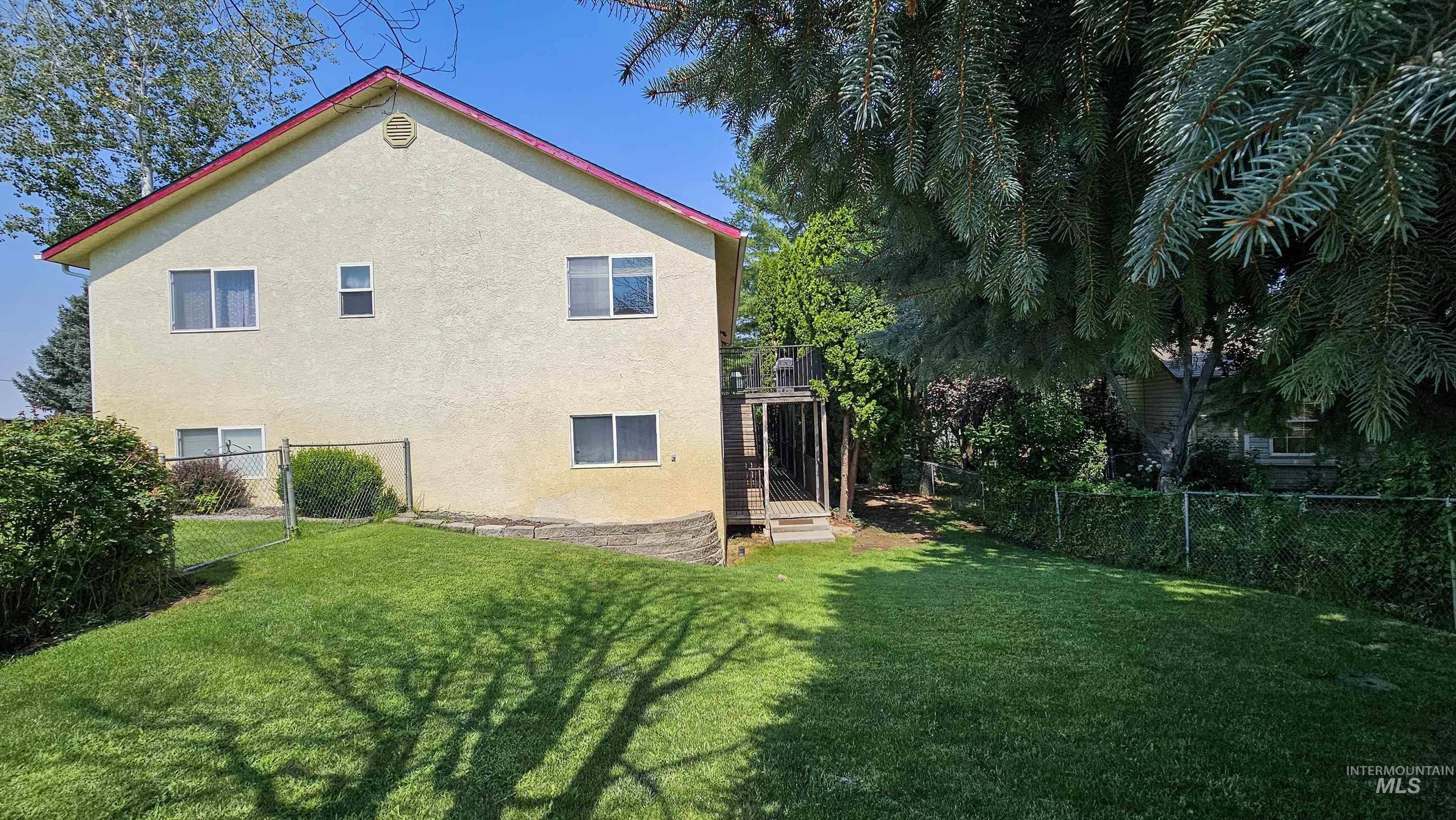 875 Hughes Drive, Payette, Idaho 83661, 5 Bedrooms, 3 Bathrooms, Residential For Sale, Price $484,000, 98979806