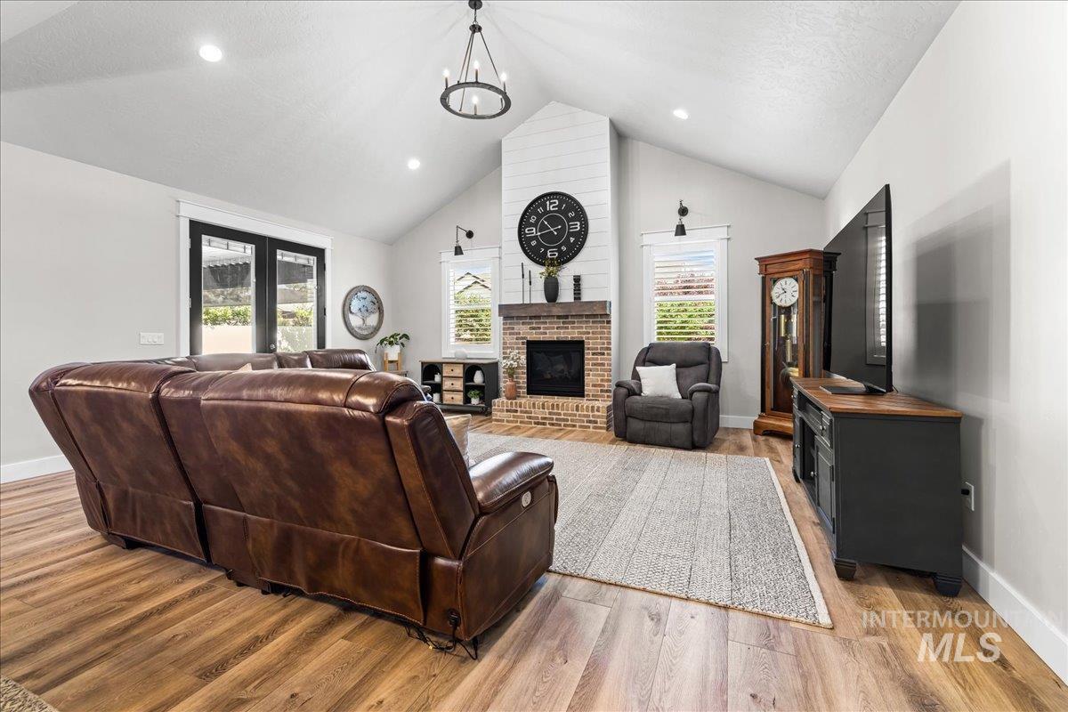 390 Fox Lantern Ct, Middleton, Idaho 83644, 4 Bedrooms, 2.5 Bathrooms, Residential For Sale, Price $760,000, 98979808