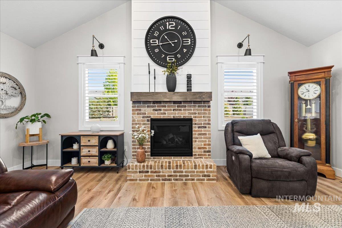 390 Fox Lantern Ct, Middleton, Idaho 83644, 4 Bedrooms, 2.5 Bathrooms, Residential For Sale, Price $760,000, 98979808