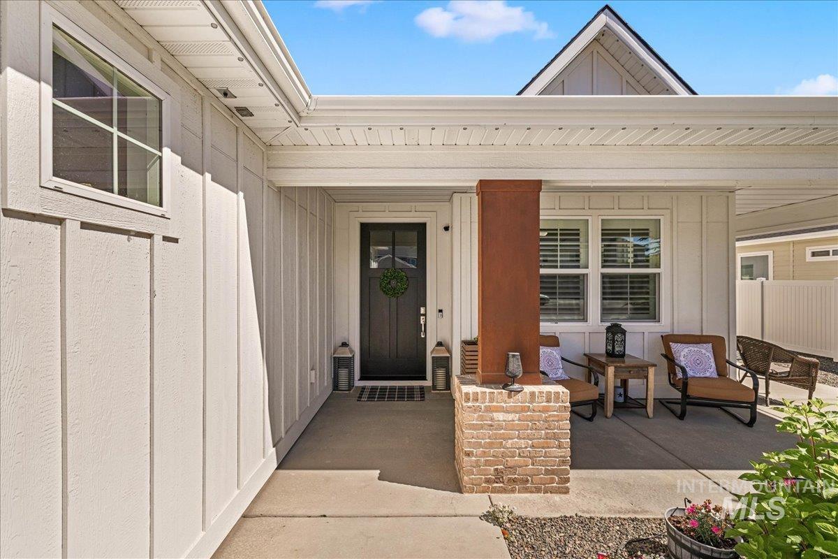 390 Fox Lantern Ct, Middleton, Idaho 83644, 4 Bedrooms, 2.5 Bathrooms, Residential For Sale, Price $760,000, 98979808