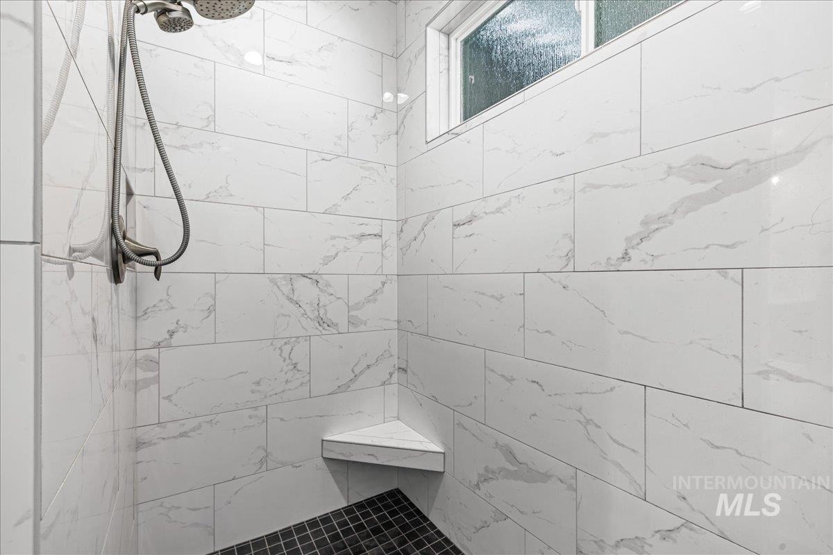 390 Fox Lantern Ct, Middleton, Idaho 83644, 4 Bedrooms, 2.5 Bathrooms, Residential For Sale, Price $760,000, 98979808