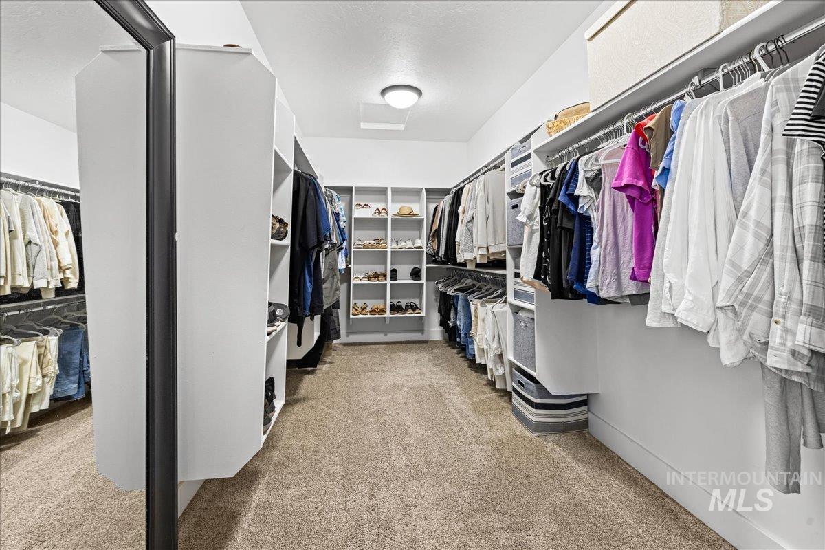 390 Fox Lantern Ct, Middleton, Idaho 83644, 4 Bedrooms, 2.5 Bathrooms, Residential For Sale, Price $760,000, 98979808