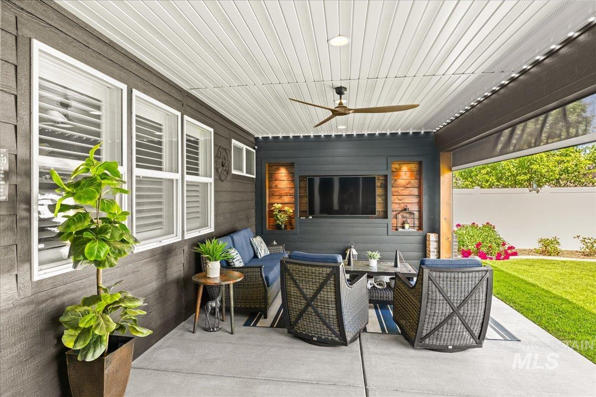 390 Fox Lantern Ct, Middleton, Idaho 83644, 4 Bedrooms, 2.5 Bathrooms, Residential For Sale, Price $760,000, 98979808