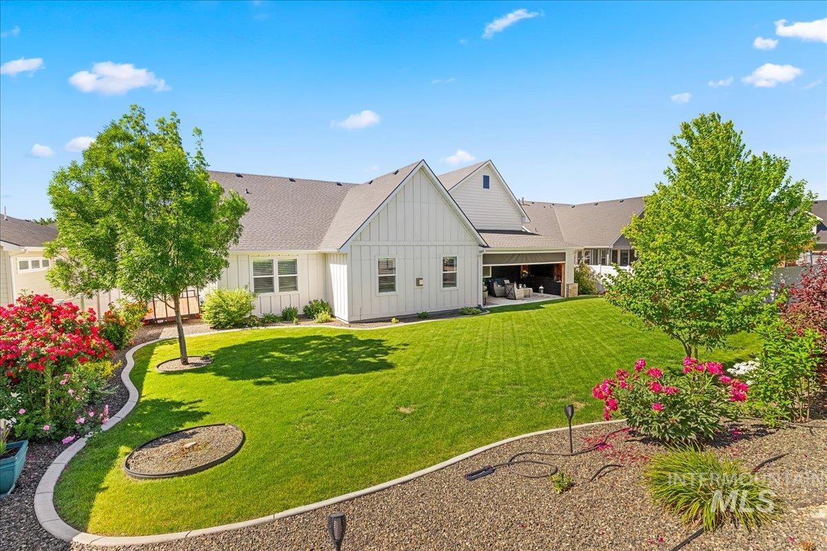 390 Fox Lantern Ct, Middleton, Idaho 83644, 4 Bedrooms, 2.5 Bathrooms, Residential For Sale, Price $760,000, 98979808