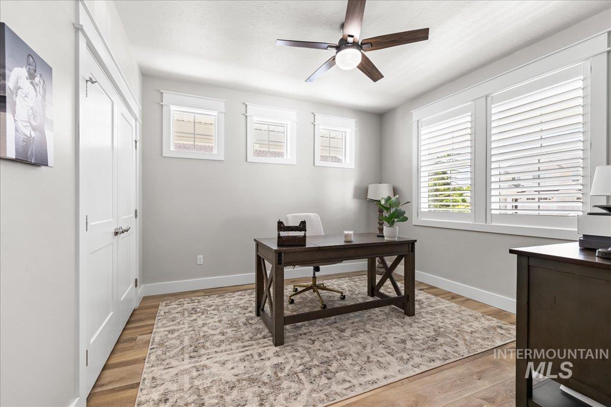 390 Fox Lantern Ct, Middleton, Idaho 83644, 4 Bedrooms, 2.5 Bathrooms, Residential For Sale, Price $760,000, 98979808