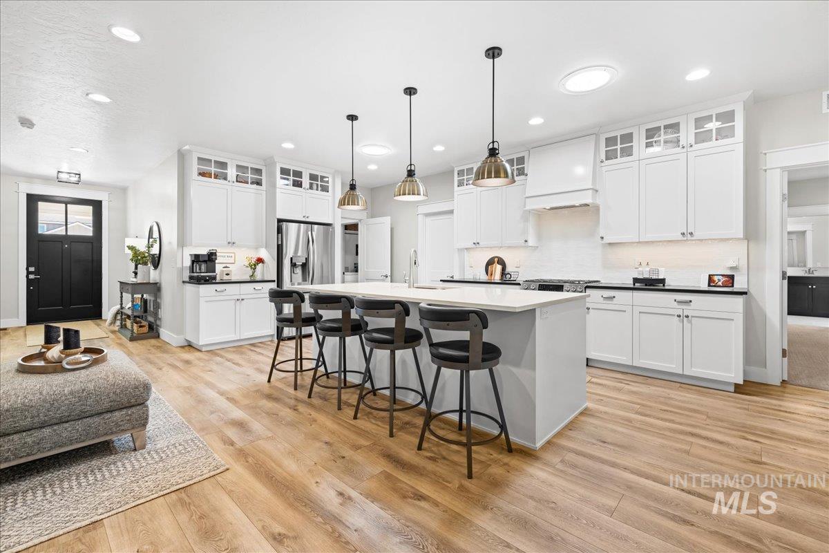 390 Fox Lantern Ct, Middleton, Idaho 83644, 4 Bedrooms, 2.5 Bathrooms, Residential For Sale, Price $760,000, 98979808