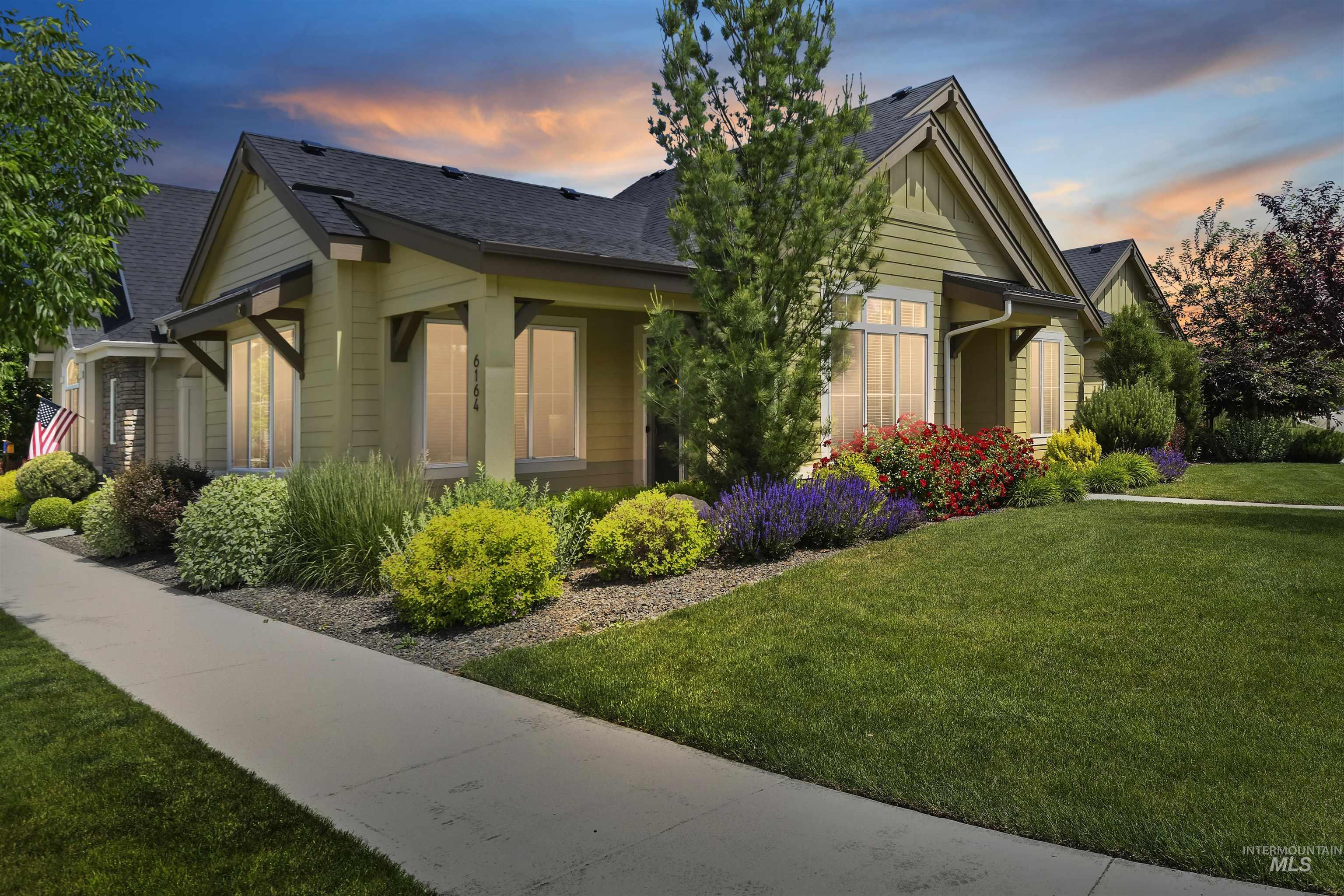 6164 N Winward Ln, Meridian, Idaho 83646, 1 Bedroom, 1.5 Bathrooms, Residential For Sale, Price $450,000, 98979809