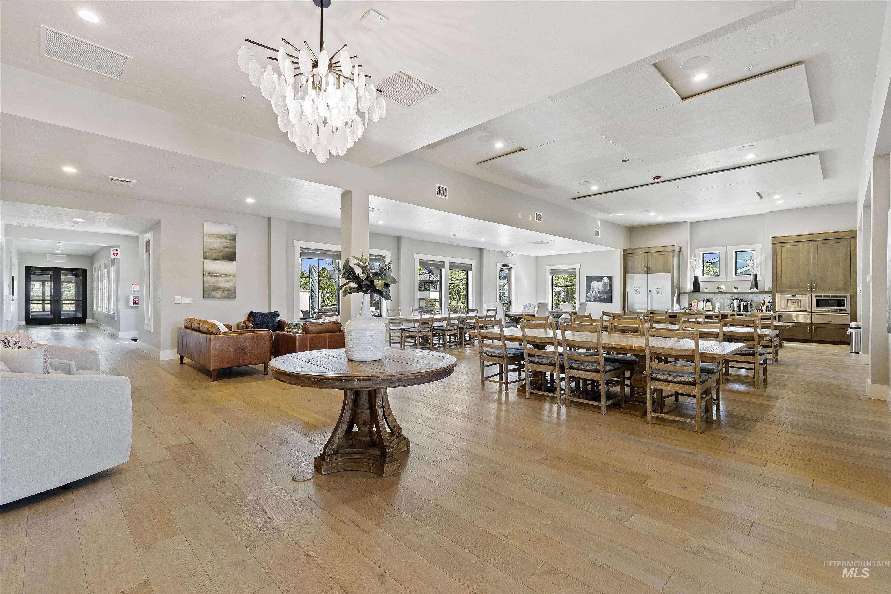 6164 N Winward Ln, Meridian, Idaho 83646, 1 Bedroom, 1.5 Bathrooms, Residential For Sale, Price $450,000, 98979809