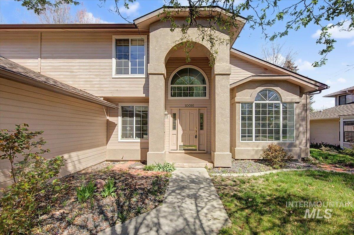 10016 W Alliance Dr, Boise, Idaho 83704, 5 Bedrooms, 3.5 Bathrooms, Residential For Sale, Price $599,000, 98979810