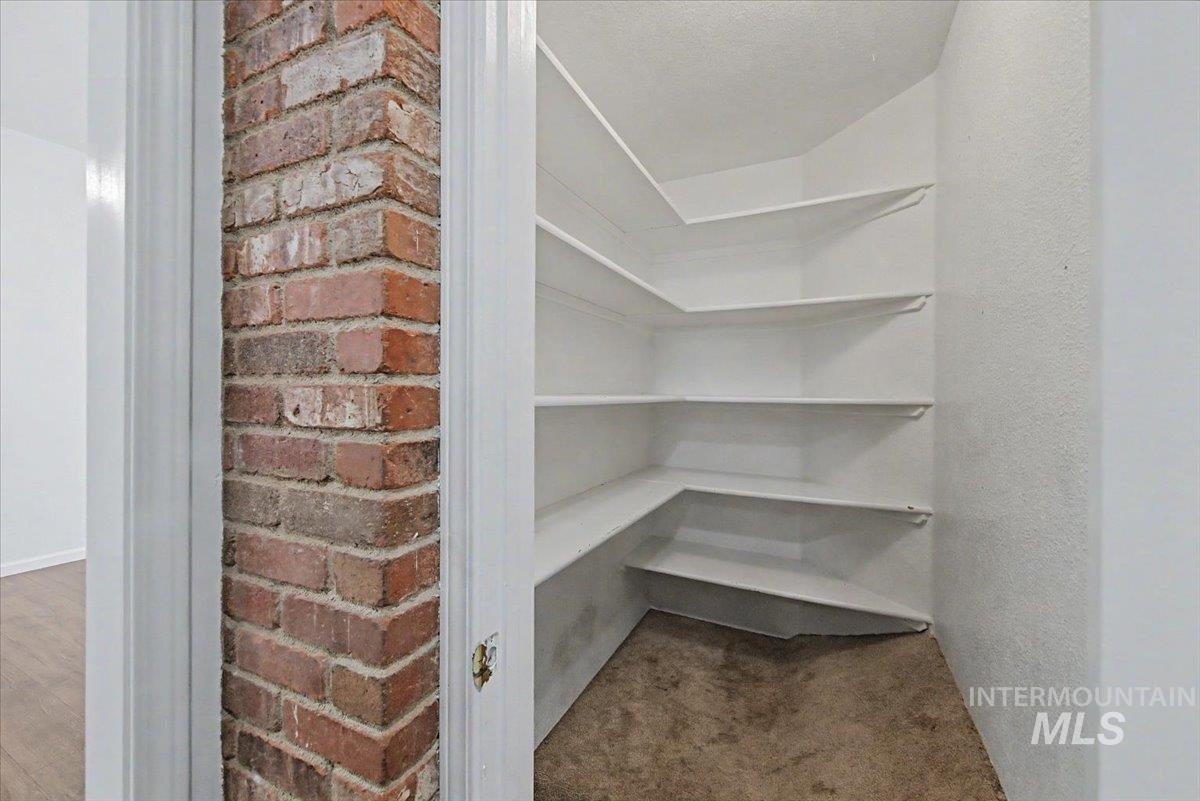 10016 W Alliance Dr, Boise, Idaho 83704, 5 Bedrooms, 3.5 Bathrooms, Residential For Sale, Price $639,900, 98979810