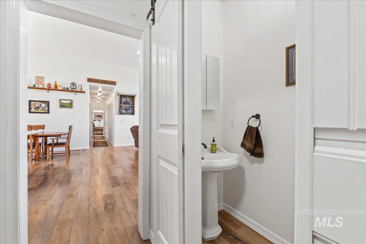 5225 Hidden Hollow Ln, Emmett, Idaho 83617, 3 Bedrooms, 2.5 Bathrooms, Residential For Sale, Price $1,150,000, 98979813