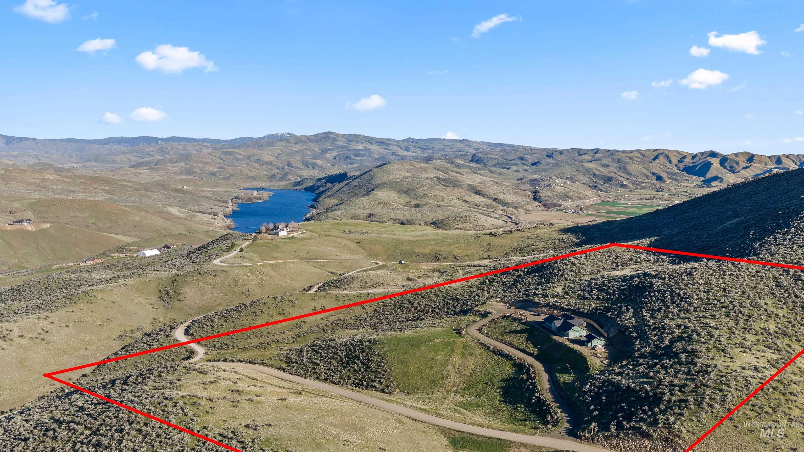 5225 Hidden Hollow Ln, Emmett, Idaho 83617, 3 Bedrooms, 2.5 Bathrooms, Residential For Sale, Price $999,900,MLS 98979813