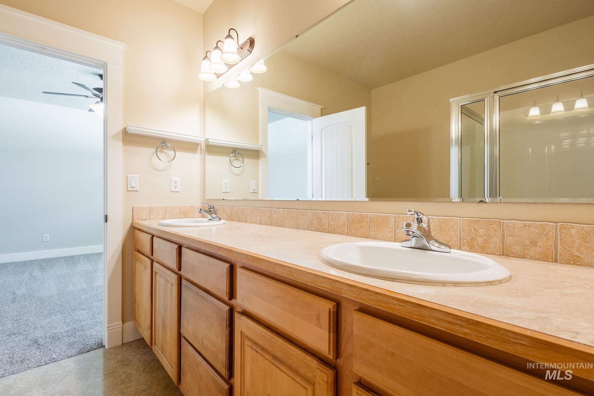 11500 W Tempe Lane, Star, Idaho 83669, 2 Bedrooms, 2 Bathrooms, Residential For Sale, Price $389,900, 98979814