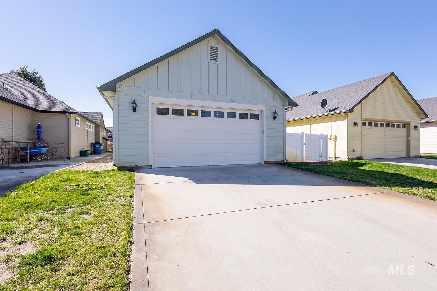 11500 W Tempe Lane, Star, Idaho 83669, 2 Bedrooms, 2 Bathrooms, Residential For Sale, Price $389,900, 98979814