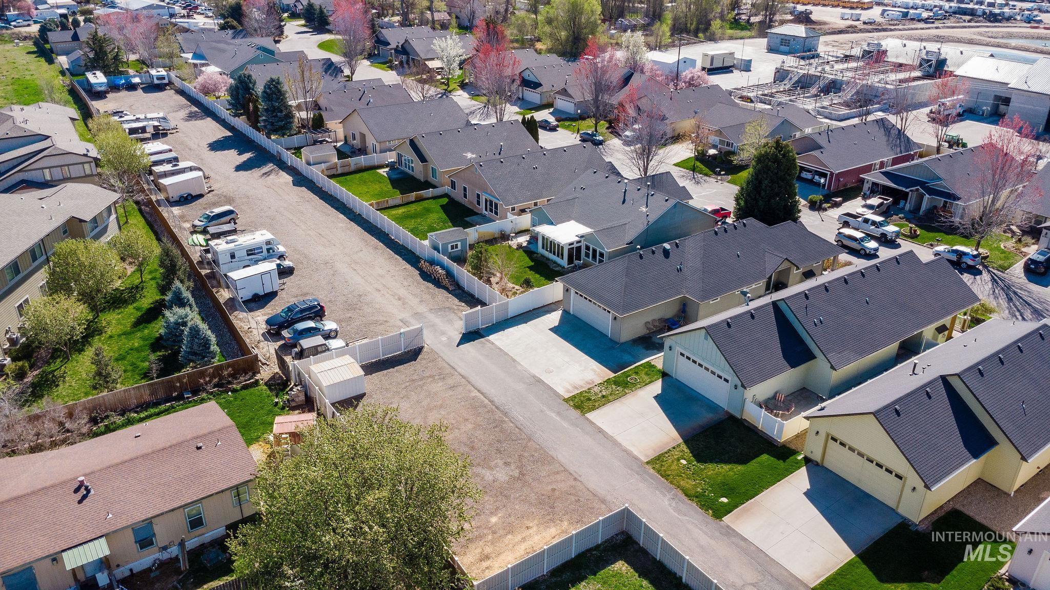 11500 W Tempe Lane, Star, Idaho 83669, 2 Bedrooms, 2 Bathrooms, Residential For Sale, Price $399,900, 98979814