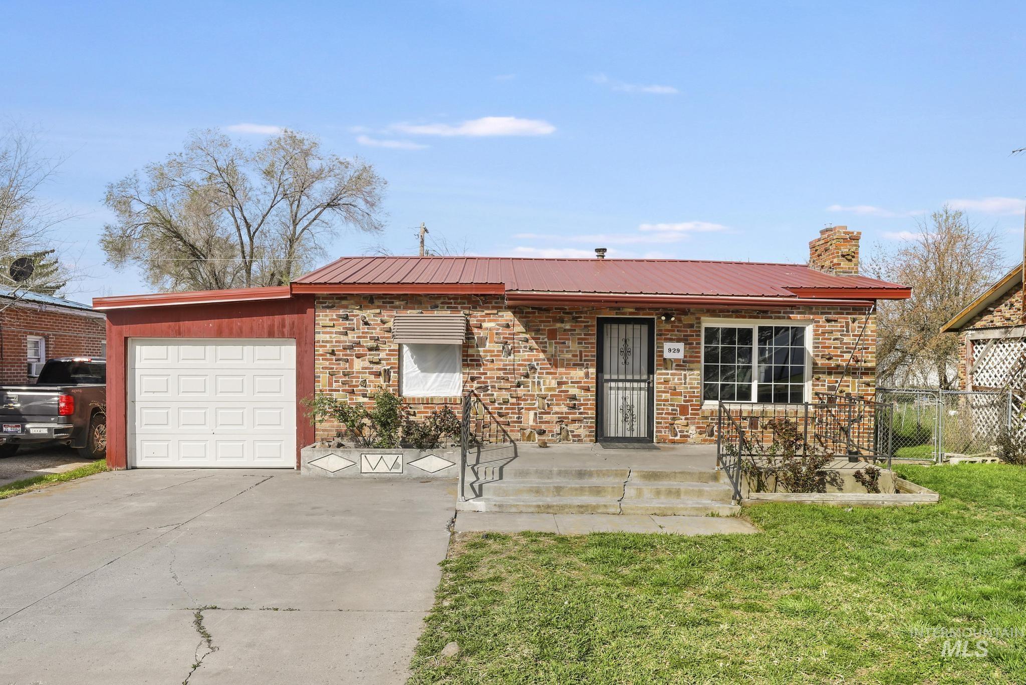 929 Nevada St., Gooding, Idaho 83330, 2 Bedrooms, 1 Bathroom, Residential For Sale, Price $214,990, 98979819