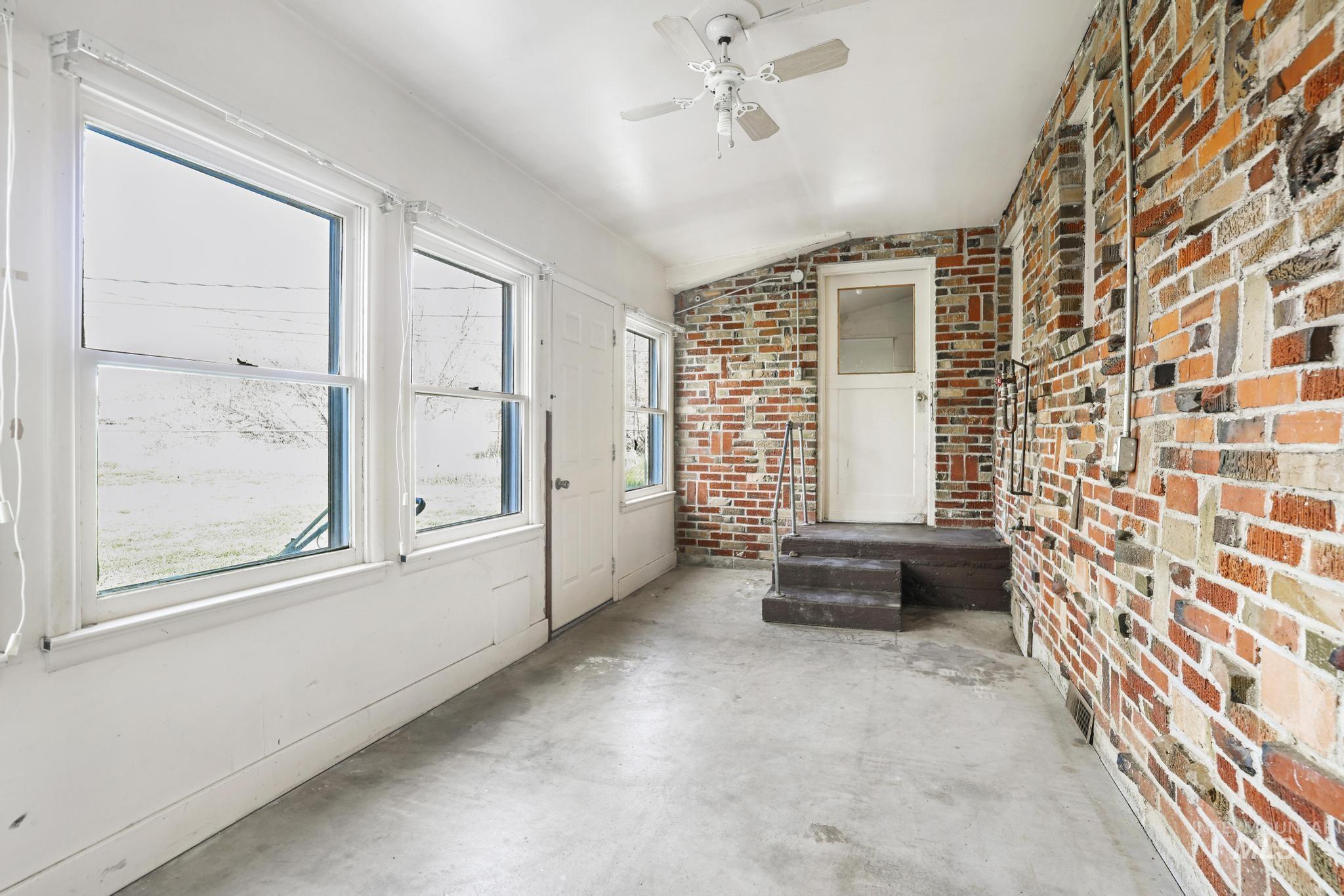 929 Nevada St., Gooding, Idaho 83330, 2 Bedrooms, 1 Bathroom, Residential For Sale, Price $219,990, 98979819