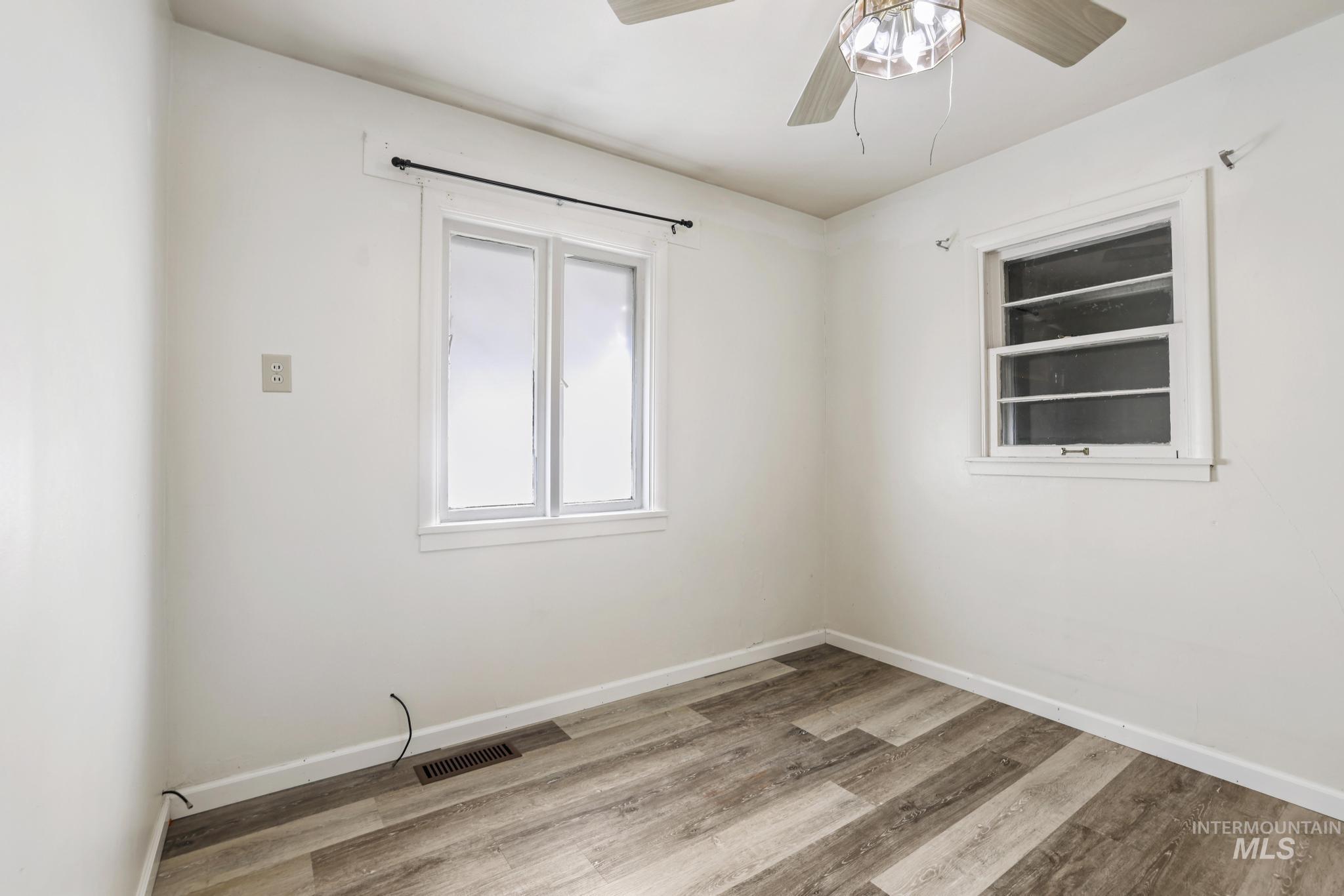 929 Nevada St., Gooding, Idaho 83330, 2 Bedrooms, 1 Bathroom, Residential For Sale, Price $219,990, 98979819