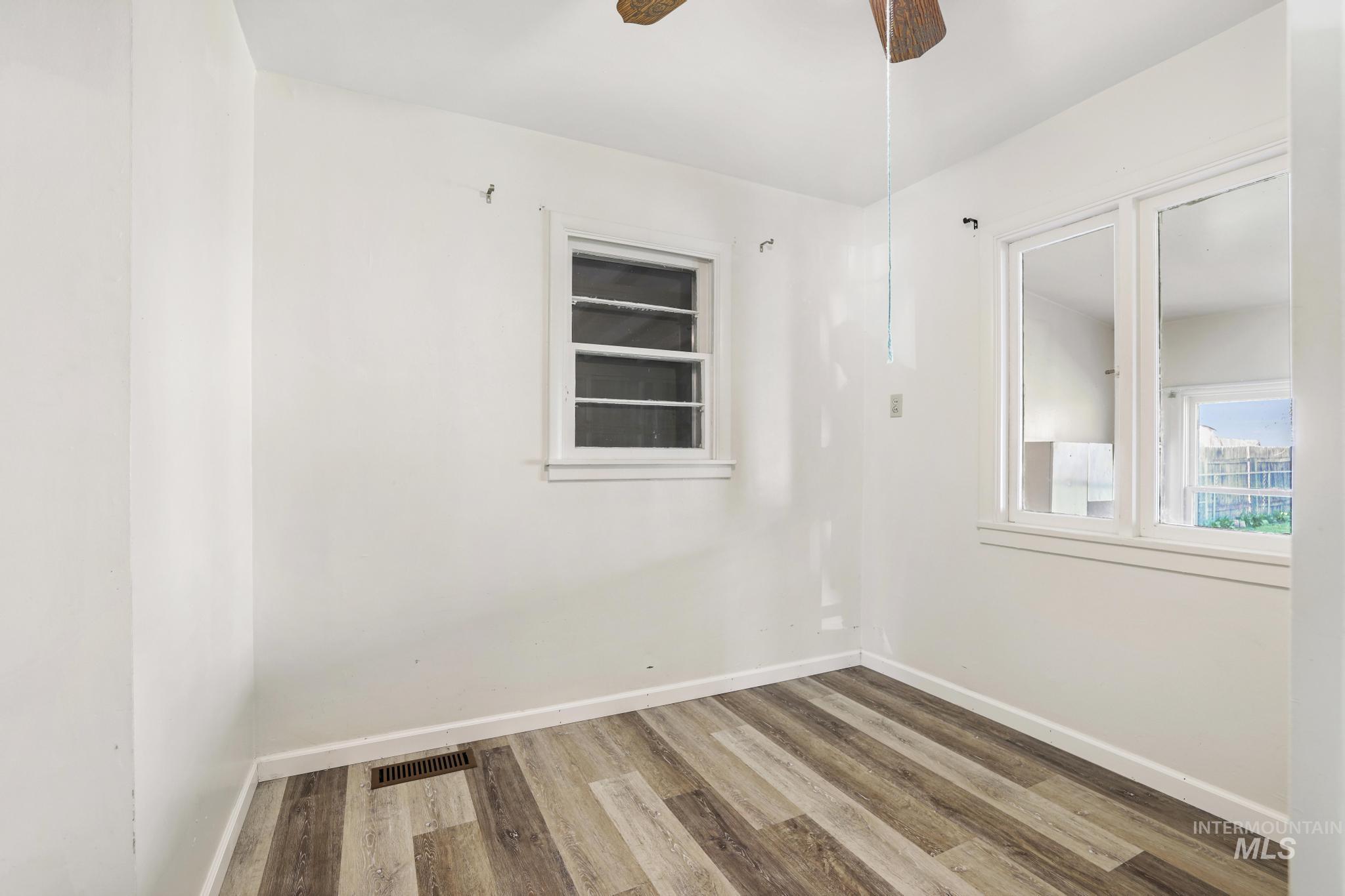 929 Nevada St., Gooding, Idaho 83330, 2 Bedrooms, 1 Bathroom, Residential For Sale, Price $219,990, 98979819