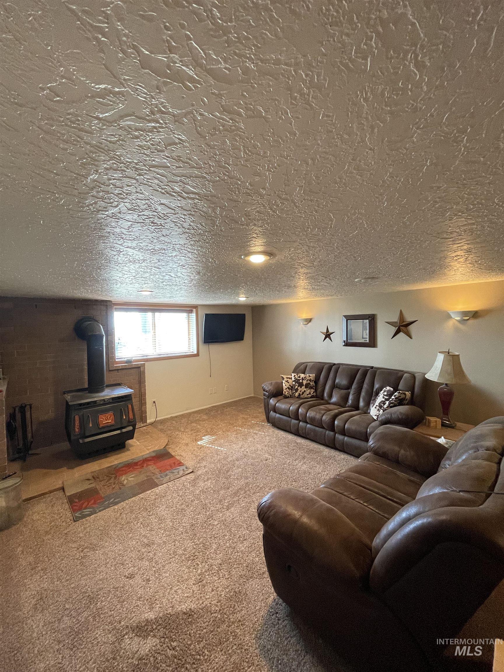 2155 E 1775 South, Gooding, Idaho 83330, 3 Bedrooms, 1.5 Bathrooms, Residential For Sale, Price $890,000, 98979821