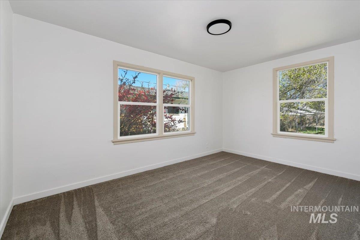 107 E Montana Ave, Homedale, Idaho 83628, 2 Bedrooms, 1 Bathroom, Residential For Sale, Price $310,000, 98979822