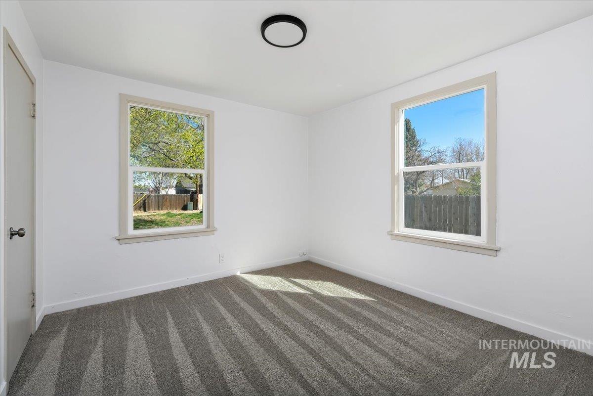 107 E Montana Ave, Homedale, Idaho 83628, 2 Bedrooms, 1 Bathroom, Residential For Sale, Price $310,000, 98979822