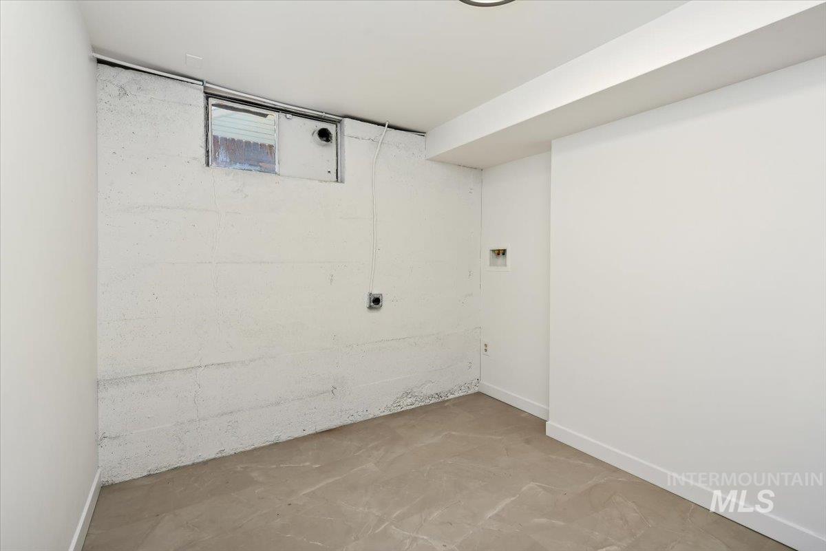 107 E Montana Ave, Homedale, Idaho 83628, 2 Bedrooms, 1 Bathroom, Residential For Sale, Price $310,000, 98979822