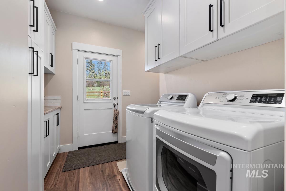 21 Open Road, Garden Valley, Idaho 83622, 2 Bedrooms, 3.5 Bathrooms, Residential For Sale, Price $1,175,000, 98979823