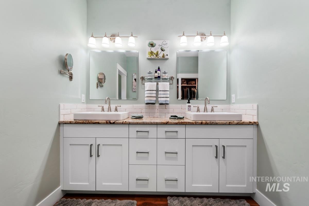 21 Open Road, Garden Valley, Idaho 83622, 2 Bedrooms, 3.5 Bathrooms, Residential For Sale, Price $1,175,000, 98979823