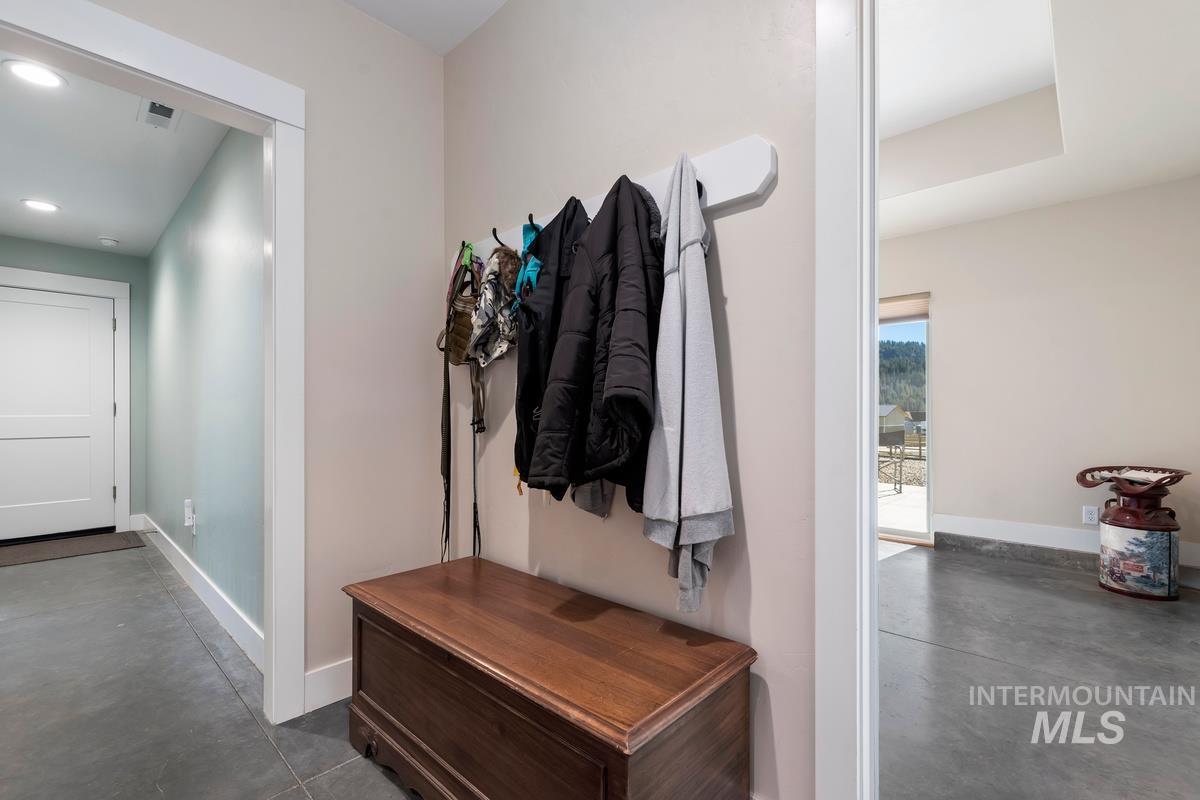 21 Open Road, Garden Valley, Idaho 83622, 2 Bedrooms, 3.5 Bathrooms, Residential For Sale, Price $1,175,000, 98979823